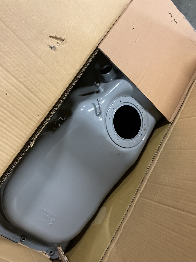 Condition photo showing Good Condition for Dorman 576-728 Fuel Tank Compatible with Select Nissan Models