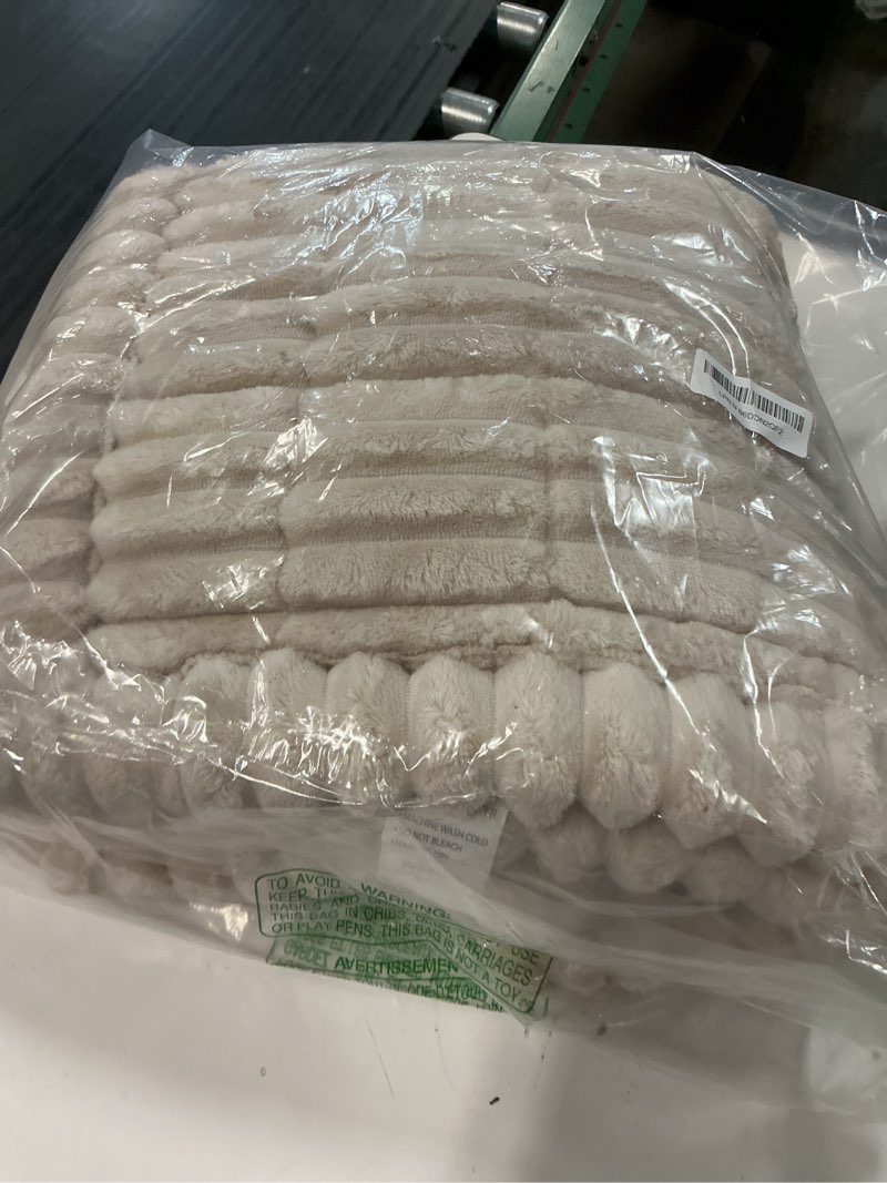 Condition photo showing Good Condition for hyha couch covers for dogs washable, non slip plush dog sofa protectors, fuzzy pet couch covers for 3 cushion sofa pet friendly (apricot, 27.6" x 59") apricot 27.6" x 59"
