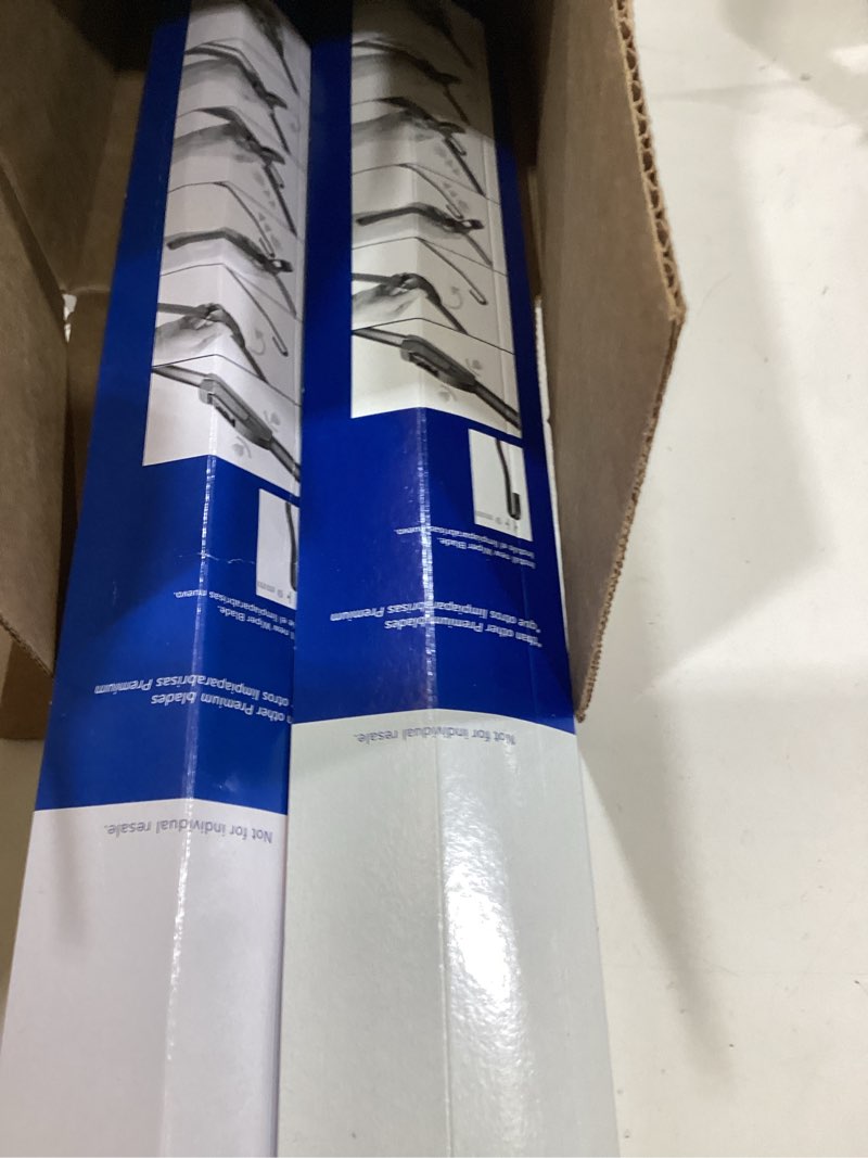 Condition photo showing Good Condition for bosch 26a20a icon beam wiper blades - driver and passenger side - set of 2 blades (26a & 20a) front (26a & 20a) icon combo pack (front)