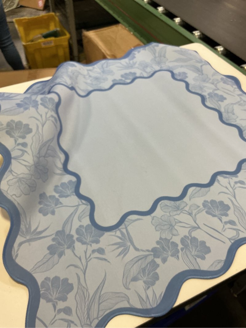 Condition photo showing Good Condition for (similar to the image)blue mahjong mat with carrying bag 31.5\" x 31.5\" table mat vintage chinoiserie floral non-slip game table cover for card board tile games blue floral