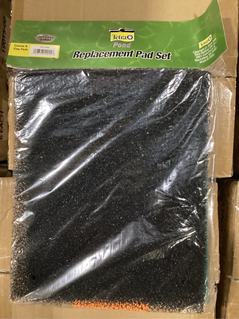 Condition photo showing New/Like New for Tetra Pond Replacement Pad Set for Submersible Flat Box Filters