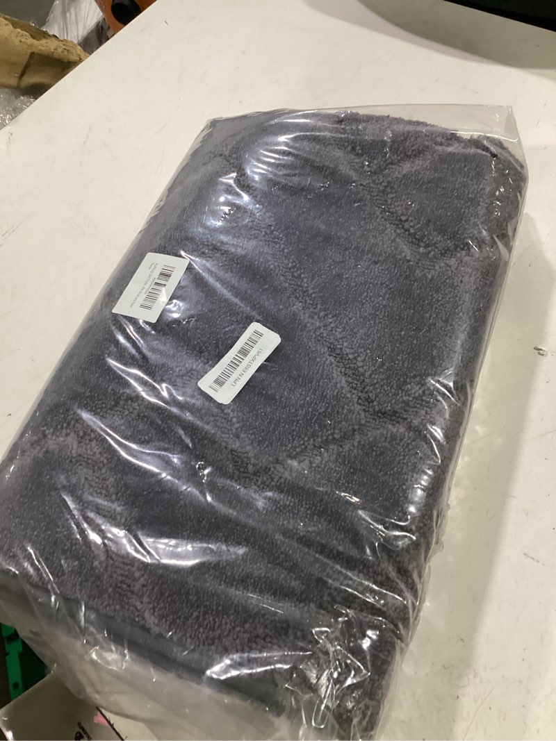 Condition photo showing Good Condition for purrugs dirt trapping door mat 34" x 59", non-slip machine washable entry rug, dog doormat, indoor front door mat, super absorbent entryway rug for muddy shoes & paws, grey grey 34" x 59"