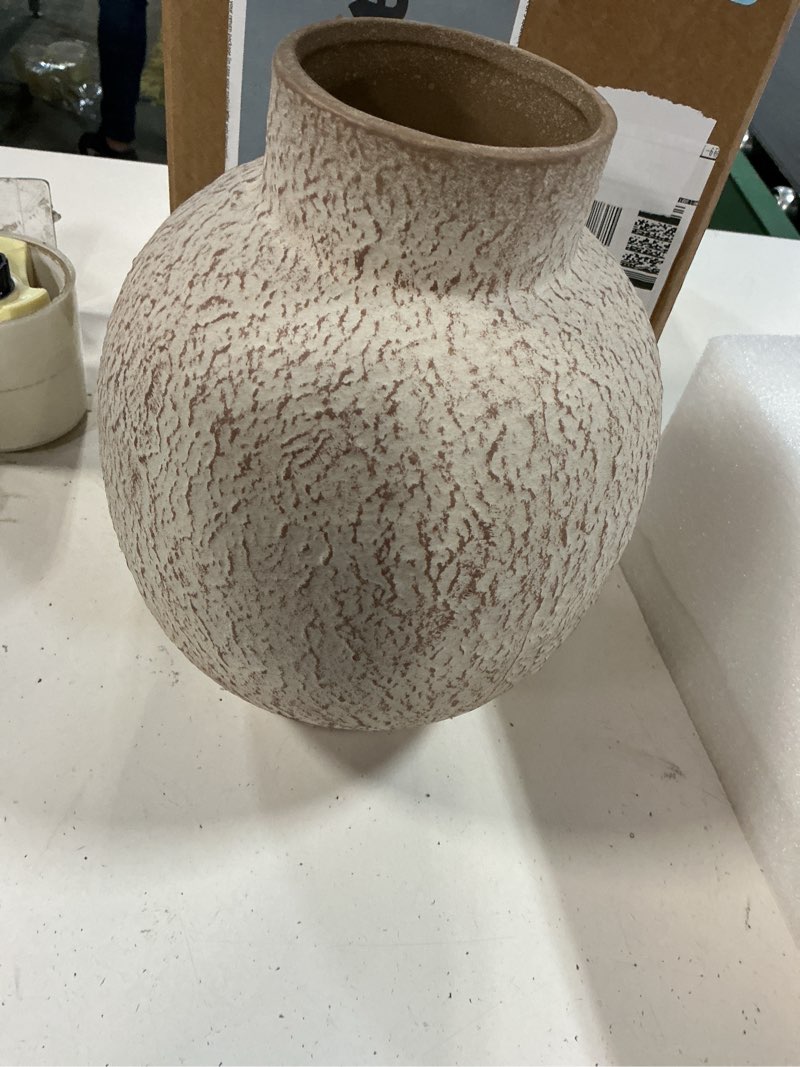 Condition photo showing Good Condition for Kokrose Terracotta Vase, White Grey Rustic Farmhouse Decor, Vintage Large Pottery Clay Vase, Ceramic Flower Vases for Centerpieces, Table Top Fireplace Mantel Decor 11.2"?H) White Grey-11.2"?h)