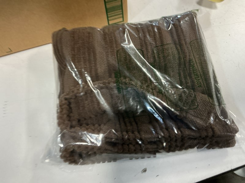 Condition photo showing Good Condition for Loloi Amber Lewis Aspyn Collection PAL0061 Brown 22'' x 22'' Cover Only Pillow