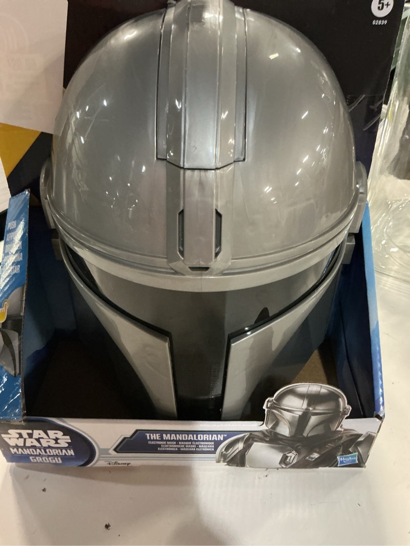 Condition photo showing New/Like New for star wars the mandalorian electronic mask