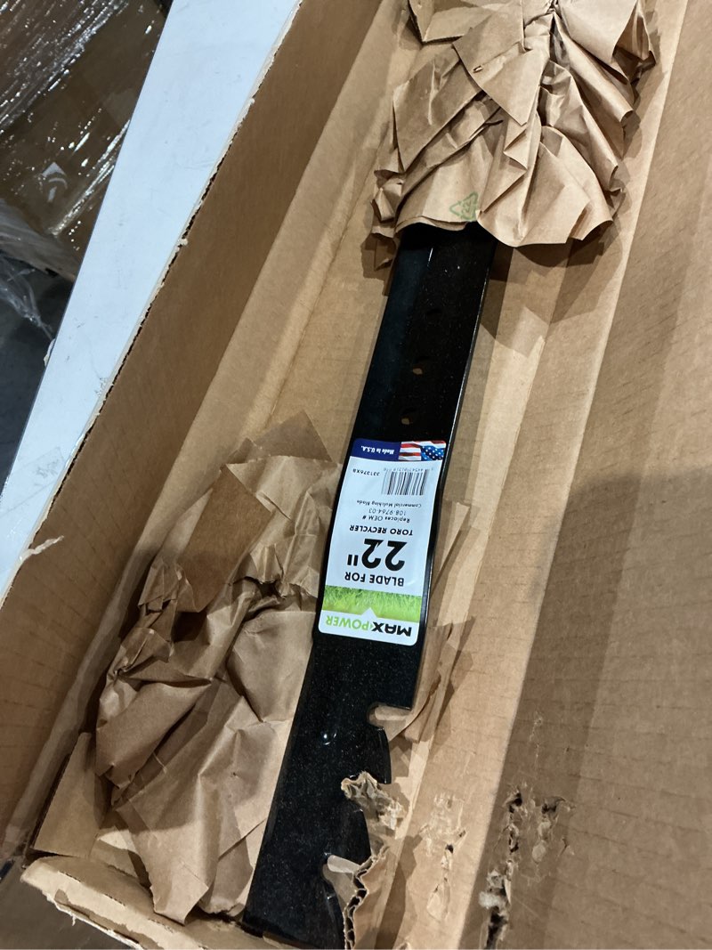Condition photo showing Good Condition for commercial mulching blade for 22 in. cut toro recycler mowers replaces oem #'s 108-9764-03 and 131-4547-03