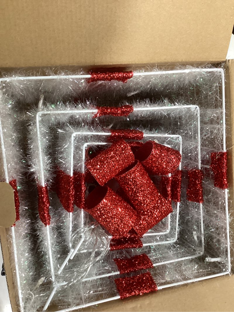 Condition photo showing Good Condition for Set of 3 Christmas Lighted Gift Boxes, 60 LED Light Up Present Boxes for Christmas Decorations Indoor Xmas Tree Holiday Party Porch Home Decor (Gold Bow)