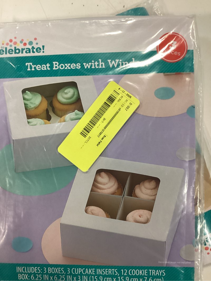 Condition photo showing New/Like New for way to celebrate! 4 cavity white treat boxes with window  3-count