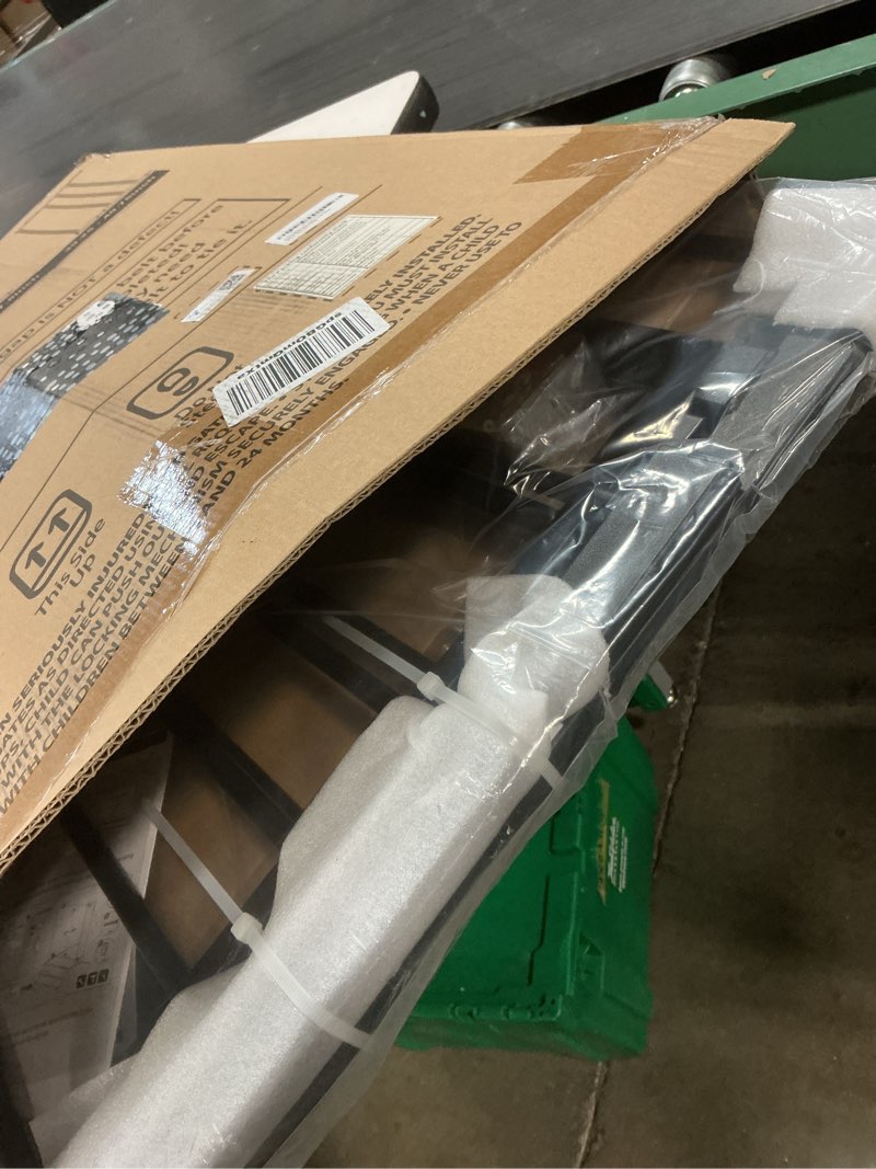 Condition photo showing Good Condition for innotruth 29.5–40.75" baby gate for stairs, 30" tall dog gates for doorways & hallways, safety gate for kids & pets, pressure-mounted walk-through with dual lock & 2-way swing, black black 1?29.5-40.75" w x 30" h