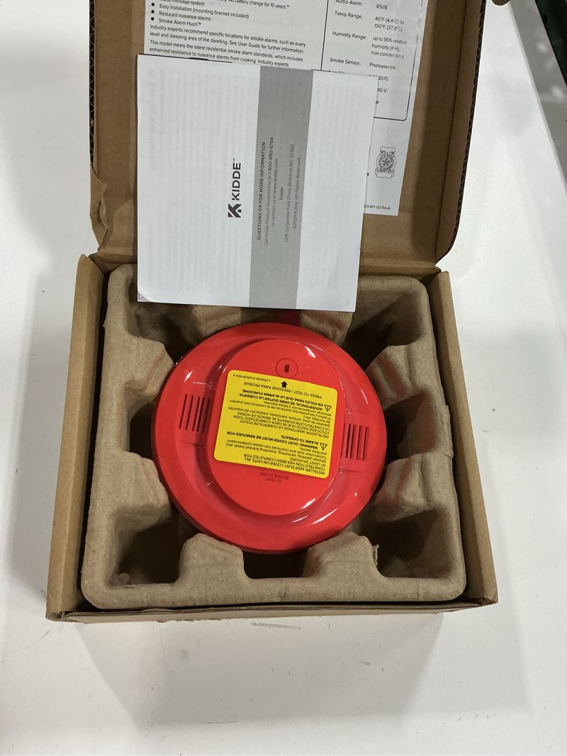 Condition photo showing New/Like New for kidde smoke detector, 10-year battery powered, with voice alerts, led status lights, 85 db alarm, 5-inches 1 pack