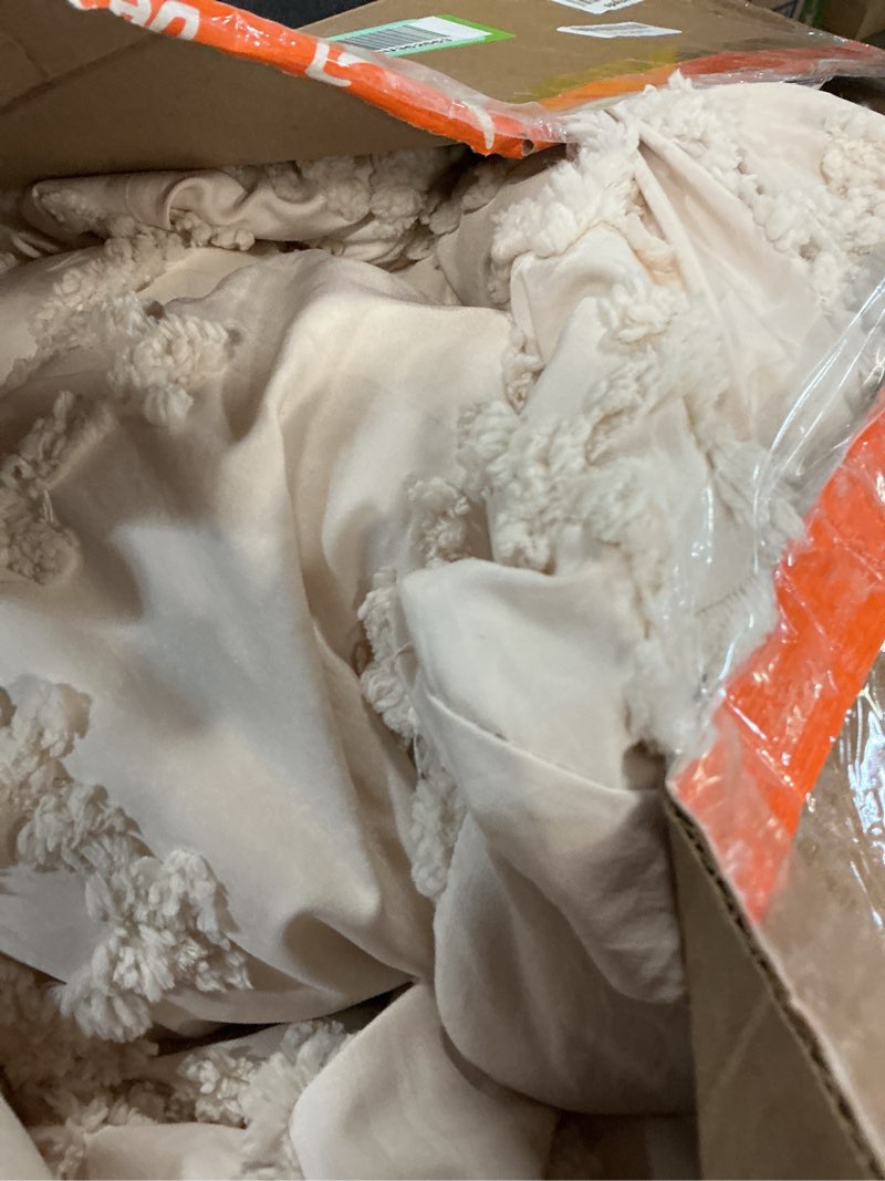 Condition photo showing As Is for Bedsure Tufted Boho Comforter Set Queen Size - Beige Boho Bed Set, GentleSoft™ 3 Pieces Farmhouse Shabby Chic Embroidery Bedding, Gifts for Woman, Soft Jacquard Queen Comforter for All Seasons Queen 01 - Beige - Elegant