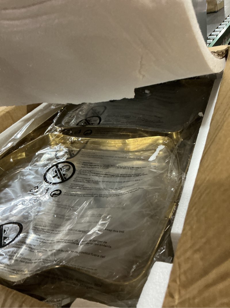 Condition photo showing Good Condition for 4 Pans Gold 18/8 (304) Stainless Steel 4 Pack Chafing Dishes for Buffet 9QT Stackable Chafing Dish Buffet Set Food Warmer, Food Warmers for Parties Buffet Catering Events Dinners-RG404 NT-RG404