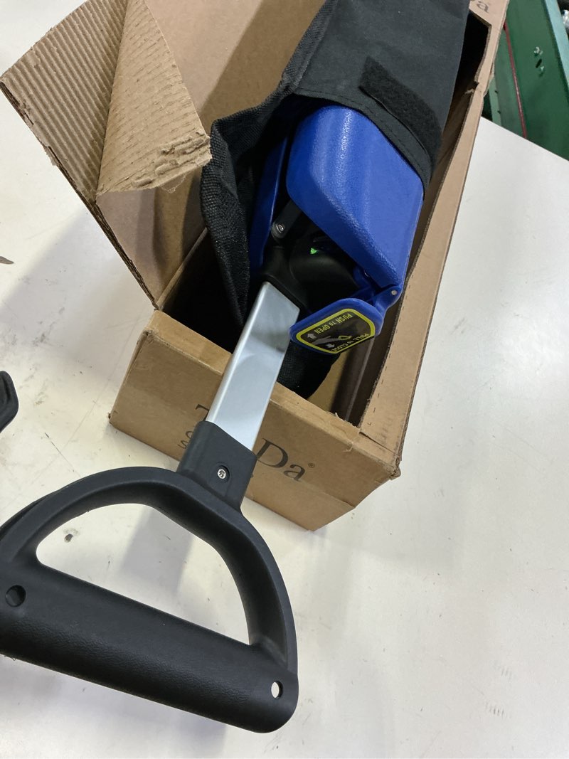 Condition photo showing Good Condition for step2gold ta-da chair series 2- portable walking stick, cane with seat, foldable chair, hiking stick, for camping, hiking, lightweight aluminum, easy carry, anti-slip l (36.2") blue