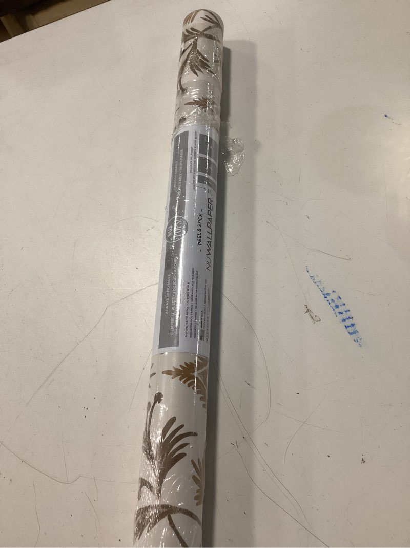 Condition photo showing New/Like New for nuwallpaper nus3144 breezy peel & stick wallpaper,