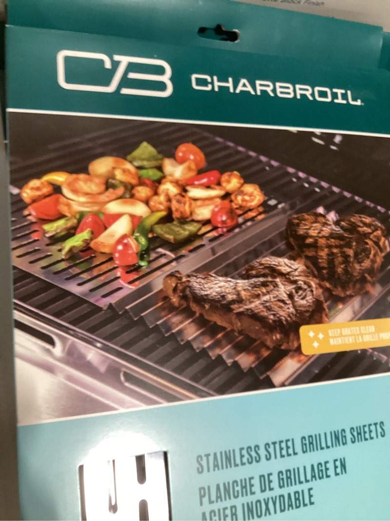 Condition photo showing Good Condition for PATIKIL 19.7 x 19.7inch 304 Stainless Steel Perforated Sheet 0.39inch Hole 19GA Expanded