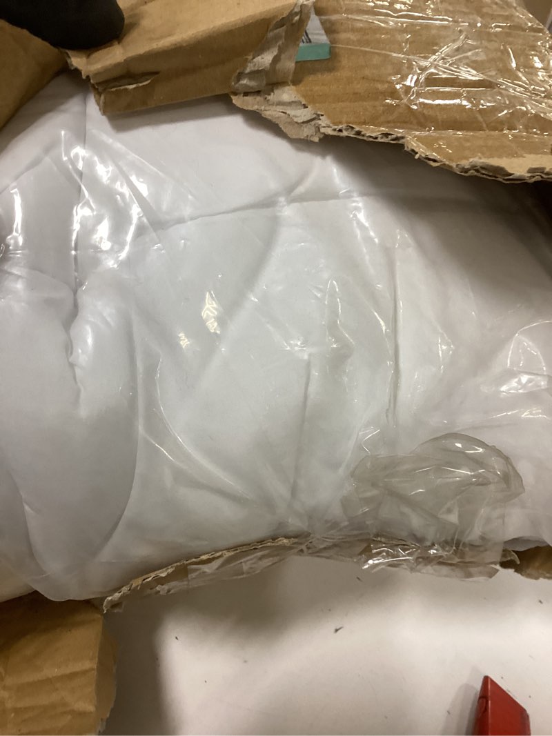 Condition photo showing Good Condition for ELEMUSE Queen Mattress Topper for Back Pain, Extra Thick Mattress Pad Cover, Plush Soft Pillowtop with Elastic Deep Pocket, Overfilled Down Alternative Filling White Queen Mattress Topper