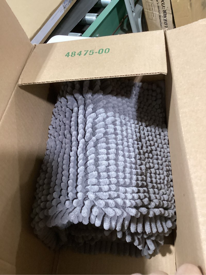 Condition photo showing Good Condition for muddy mat® | super absorbent door mat indoor, microfiber quick dry chenille entryway rug, non-slip front door mat, indoor mats for entryway, machine washable pet rug, grey 28"x18" grey 18" x 28"