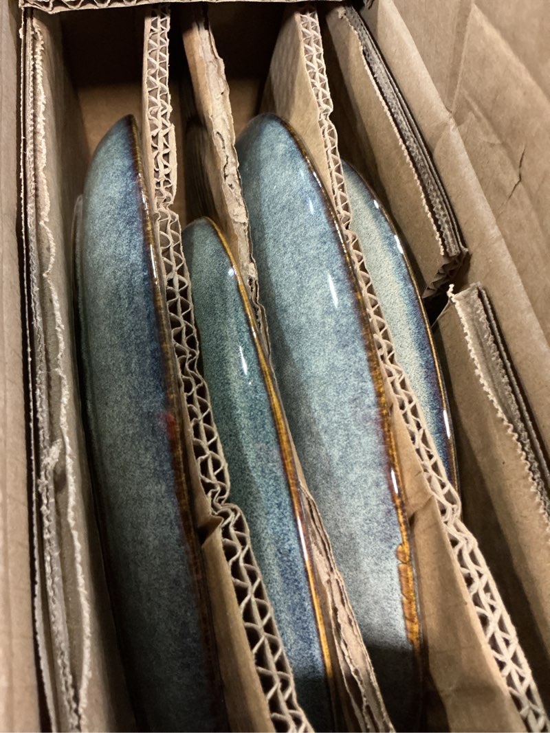 Condition photo showing New/Like New for amorarc ceramic dinnerware sets,handmade reactive glaze stoneware plates and bowls sets,highly scratch resistant | dishwasher & microwave safe dishes set,service for 4 (12pc) vintage blue service for 4