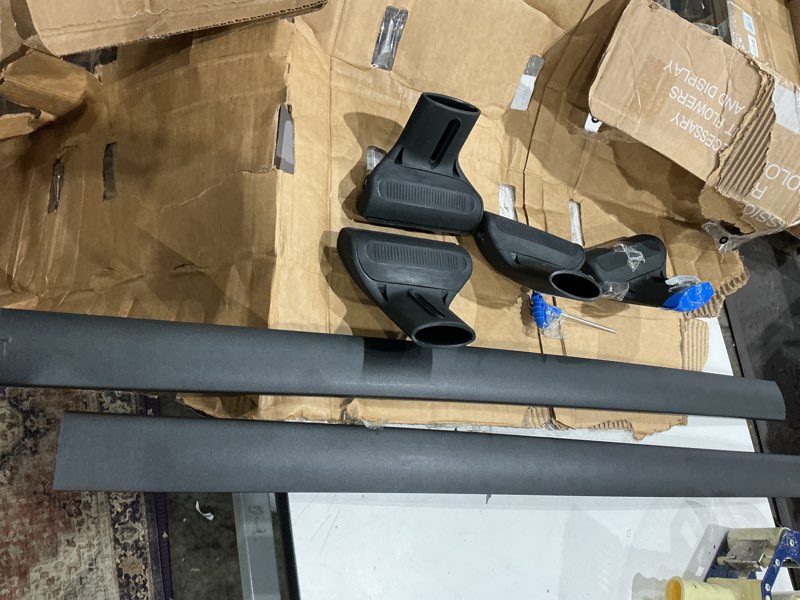 https://lotting-media.assets.bidfta.com/lotting_9823bcad-7daf-4ae1-82f1-a216fd9d9ba5