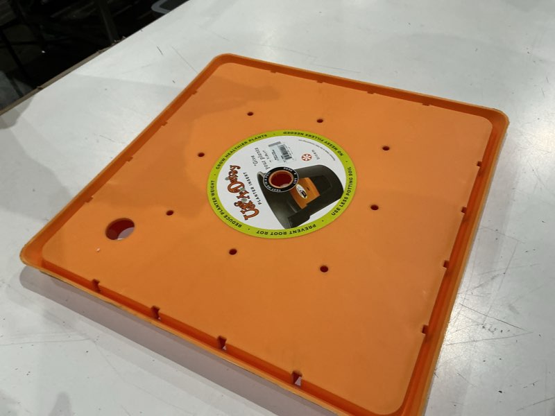 Condition photo showing Good Condition for bloem ups-a-daisy square planter insert - 14.75" width x 1" thick orange 15 inch (pack of 1)