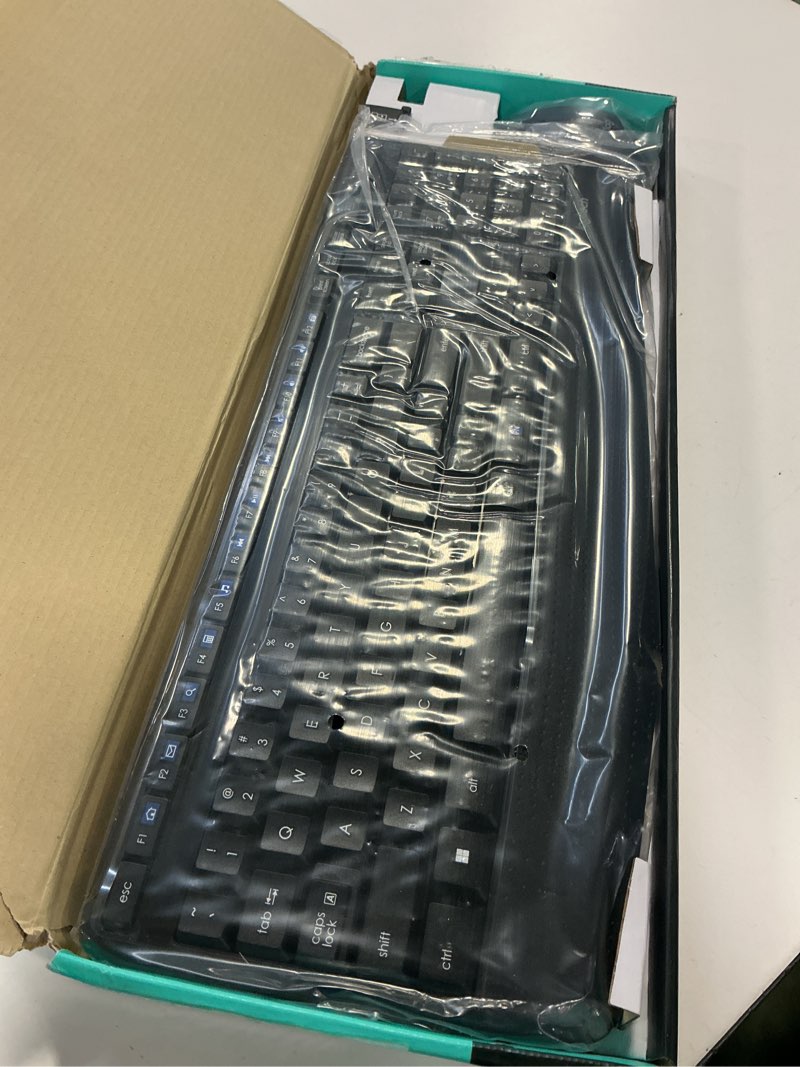 Condition photo showing Good Condition for Logitech MK345 Wireless Combo with Full-Size Keyboard and Right-Handed Mouse -