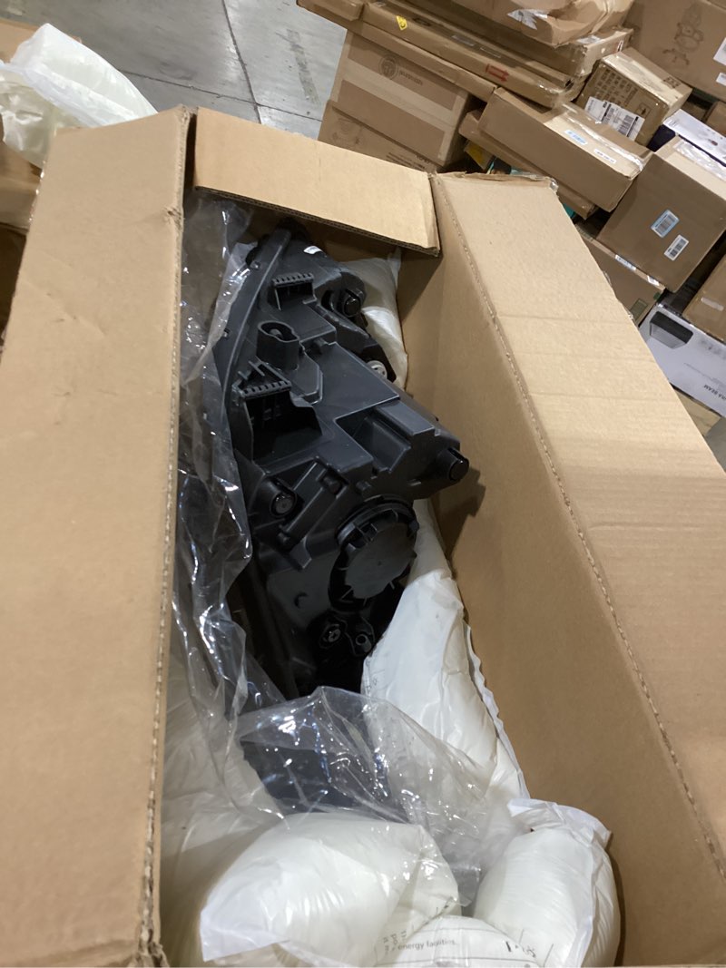 Condition photo showing Good Condition for todo headlight assembly compatible with 2022 2023 2024 kia forte gt gt-line, premium halogen headlamp with led drl 92101-m7600, passenger right side passenger/rh side m7600/with led drl