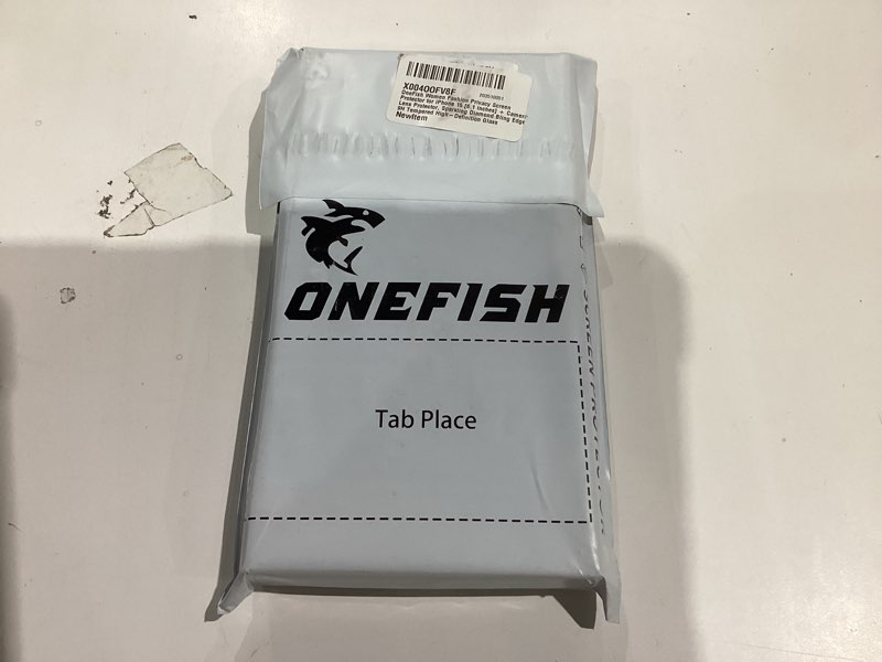 Condition photo showing New/Like New for OneFish Women Fashion Privacy Screen Protector for iPhone 15 [6.1 inches] + Camera Lens Protector, Sparkling Diamond Bling Edge 9H Tempered High-Definition Glass Privacy iPhone 15