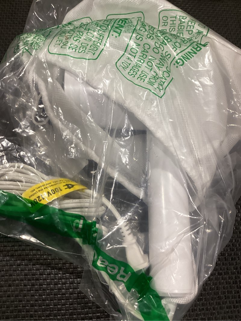 Condition photo showing Good Condition for beautural steamer for clothes, portable garment wrinkle remover, fast 30s heat-up, foldable and handheld, 120v only (not for 220v europe), white