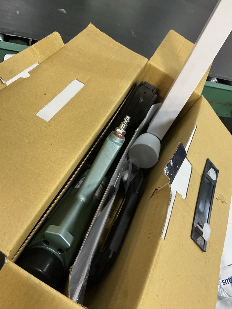 Condition photo showing Good Condition for metabo hpt 2-in 16 -gauge pneumatic flooring nailer
