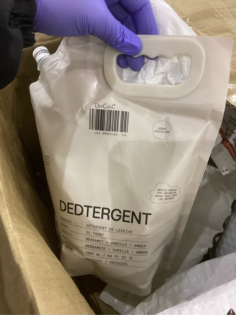 Condition photo showing New/Like New for DedCool Liquid Laundry Dedtergent | 01 Taunt | Luxurious Long-Lasting Signature Scent Detergent | Effective Stain Removal | Infused with Natural Essential Oils | Non-Toxic | 120 Washes | 64 fl oz 01 Taunt 64 Fl Oz (Pack of 1)