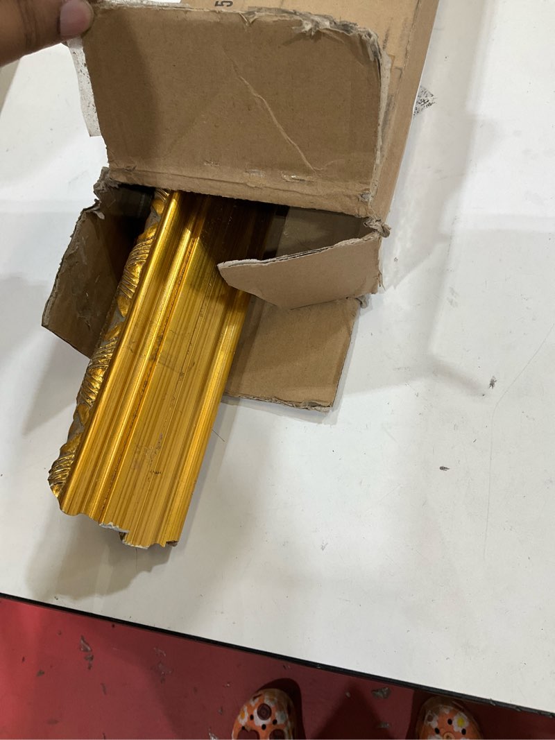 Condition photo showing Good Condition for diy wood frame for 24x36 canvas paintings, 2.4" wide antique ornate canvas frames for oil painting art prints, 24x36 gold frame for home living room wall decor (no backboard & glass cover) 24x36" gold