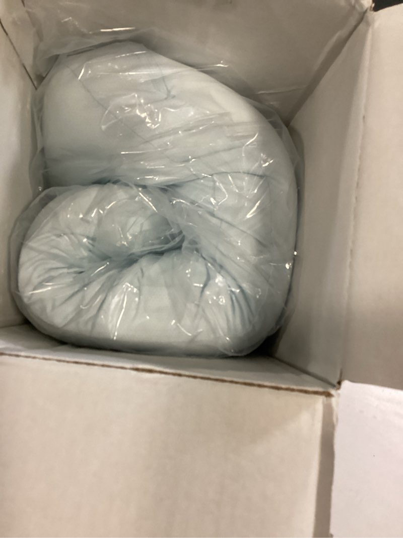 Condition photo showing Good Condition for Casper Sleep Hybrid Snow Pillow, Standard, White White Standard