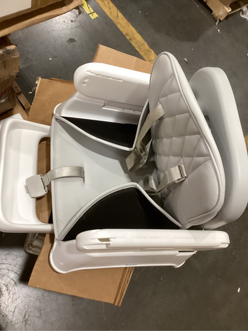 Condition photo showing Good Condition for 3 in 1 baby high chair, bellababy adjustable convertible chairs for babies and toddlers, compact/light weight/portable/easy to clean grey