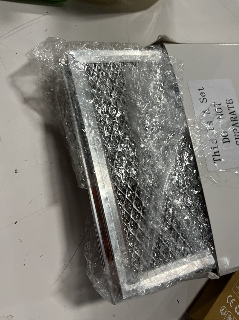 Condition photo showing Good Condition for LemonRoad 6 Pcs Microwave Filter Replacement 6.81" x 6.34", Freshens and Filters Kitchen Air Entering The Over The Range Oven Stove Fan