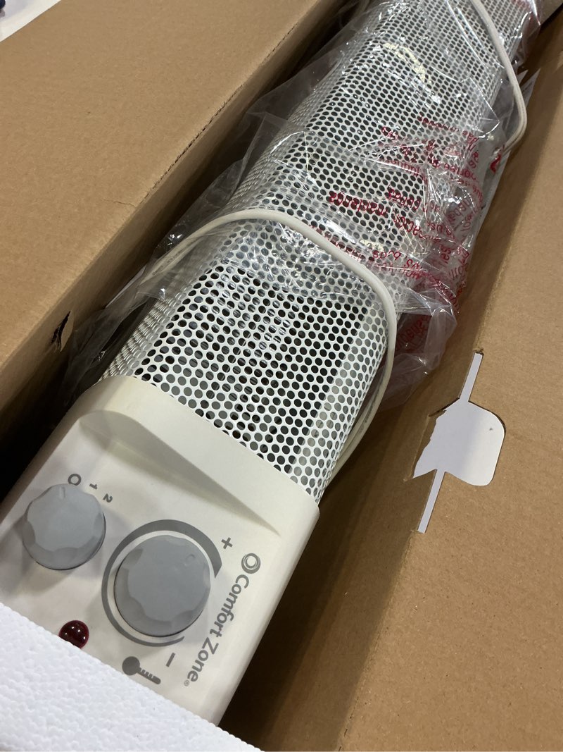 Condition photo showing Good Condition for Comfort Zone 1500W Convection Baseboard Heater with Built-In Thermostat, Overheat & Tip-Over Protection, Dent-Proof Ends, Plug-In Portable, Ideal for Home, Bedroom & Office, White