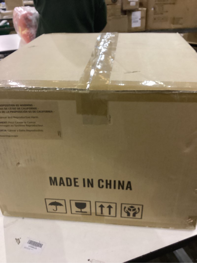 Pool cleaner robotic