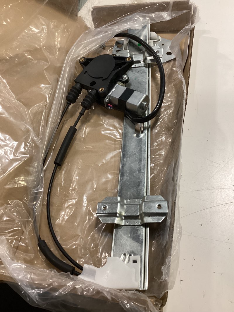 Condition photo showing Good Condition for  rear passenger side power a3307-25-04