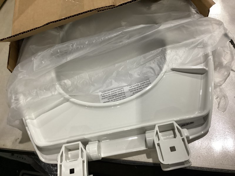 Condition photo showing Good Condition for mayfair caswell modern slow close toilet seat, durable plastic seat, made in usa, round, white round 1