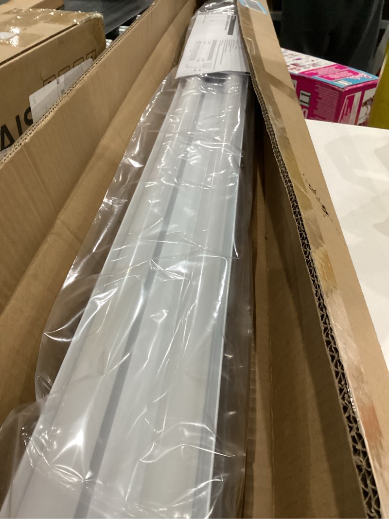 Condition photo showing Good Condition for 4FT Linkable LED Shop Light for Garages, 42W 4800LM 5000K Daylight Led Shop Lights, Ceiling Light with Pull Chain (ON/Off), Linear Worklight Fixture with Plug, 2 Pack