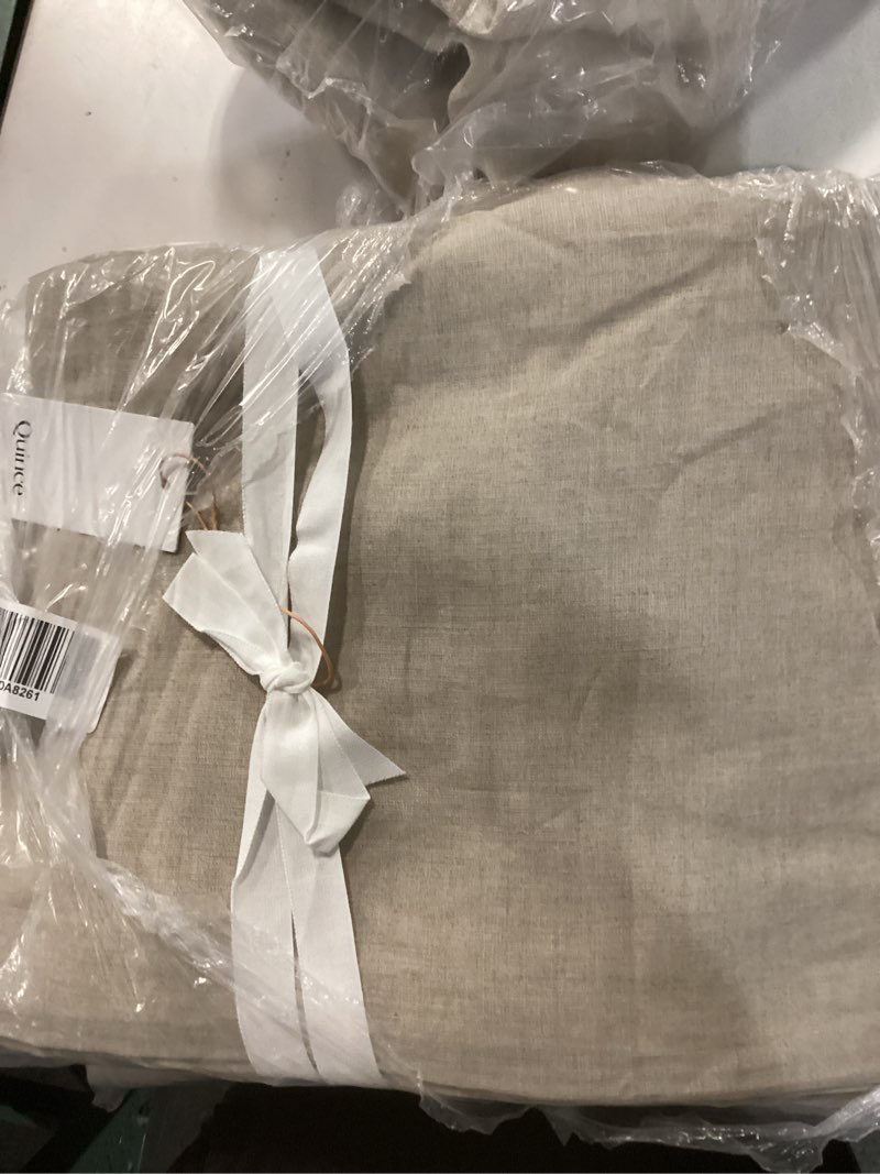 https://lotting-media.assets.bidfta.com/lotting_984b0d09-c5ca-4564-a869-b5d75c25fcf2