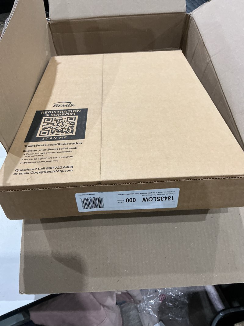 Condition photo showing New/Like New for mayfair linden slow close toilet seat, non slip heavy duty wood, easy install, elongated, white elongated traditional hinge