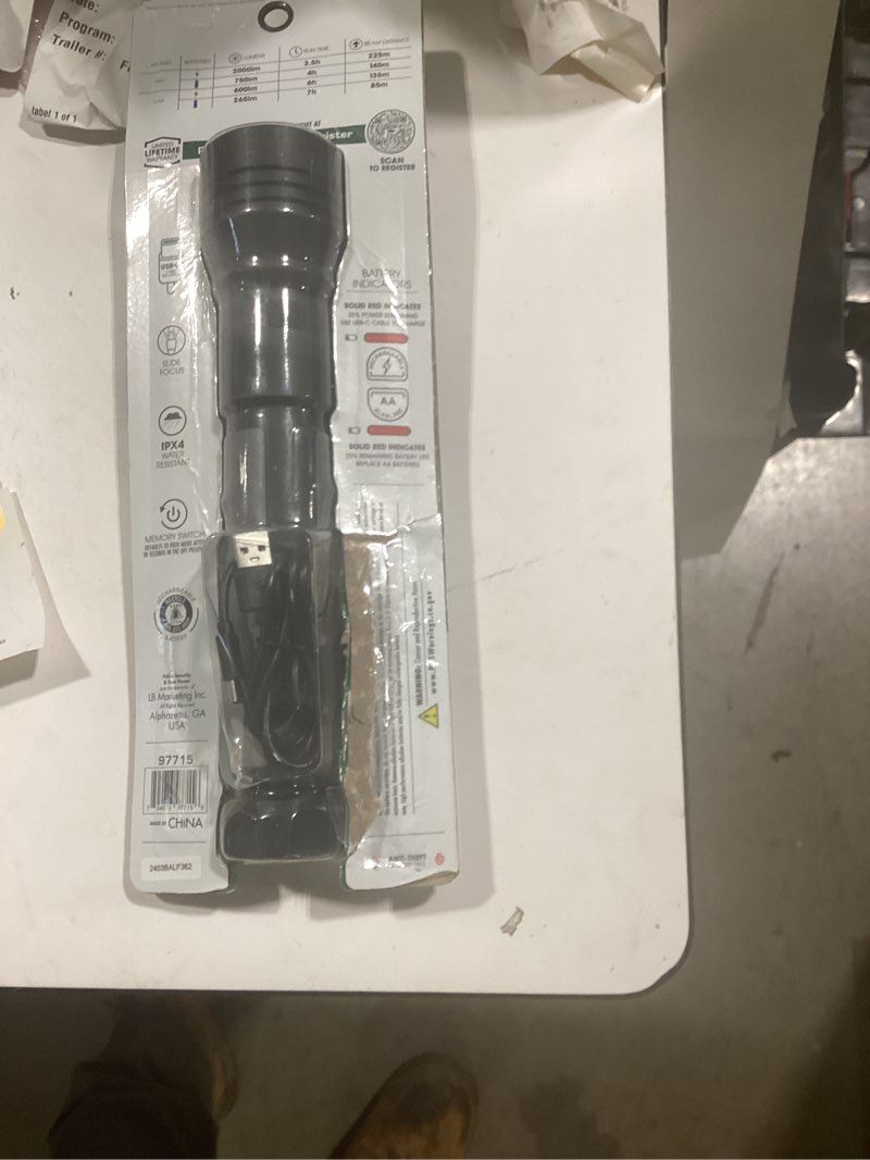police security twin power 2000-lumen 4 -adjustable mode led rechargeable flashlight