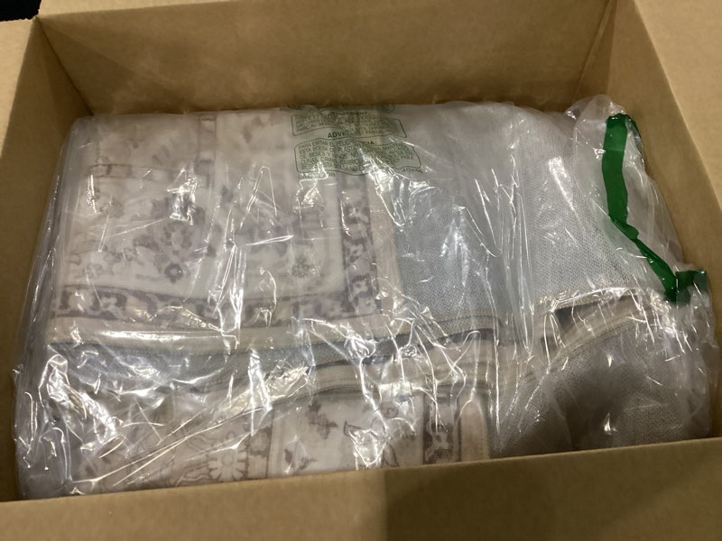 Condition photo showing Good Condition for Washable 4x12 Wide Hallway Runners: 12ft Vintage Soft Runner Rug for Entryway Living Room Non Slip Water Resistant Carpet for Kitchen Dining Room Ultra Thin Nursery Bedroom Area Rug(Beige,4x12) 4' x 12' (Rectangular) Beige