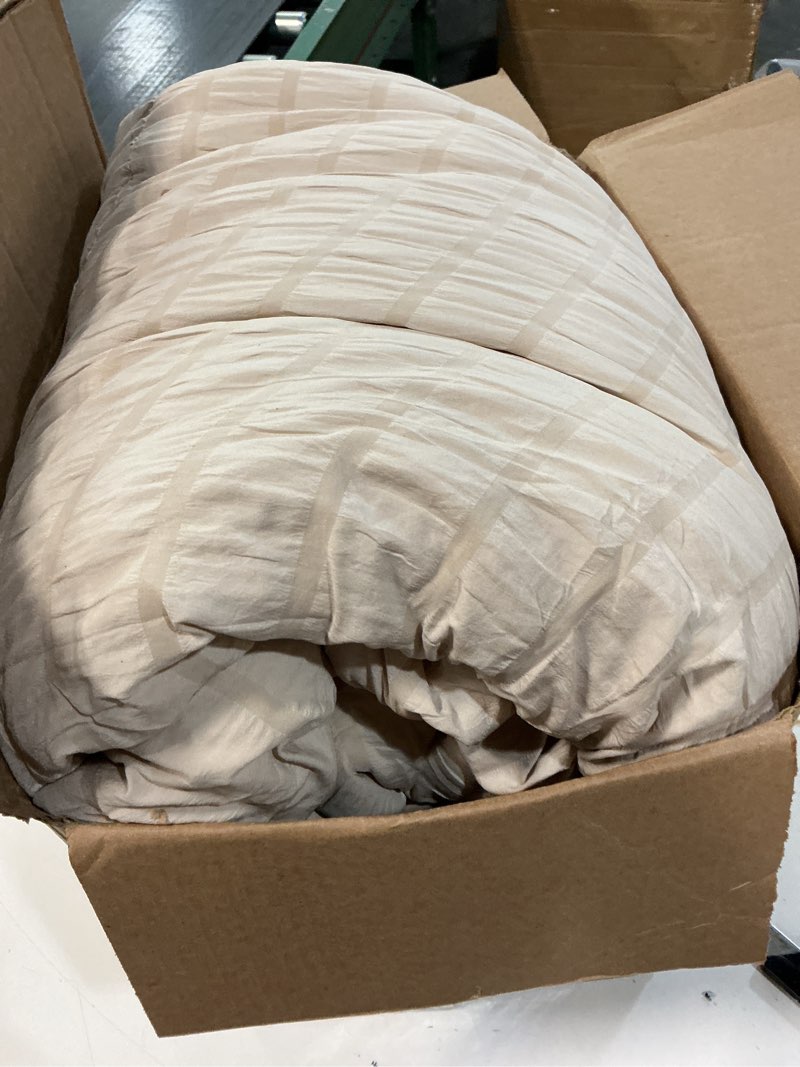 Condition photo showing As Is for JOLLYVOGUE Beige King Comforter Set, 3 Pieces Seersucker Comforters King Size, Lightweight & Fluffy Bedding Sets for All Season with 1 Ruffle Comforter and 2 Ruffle Pillowshams King Beige