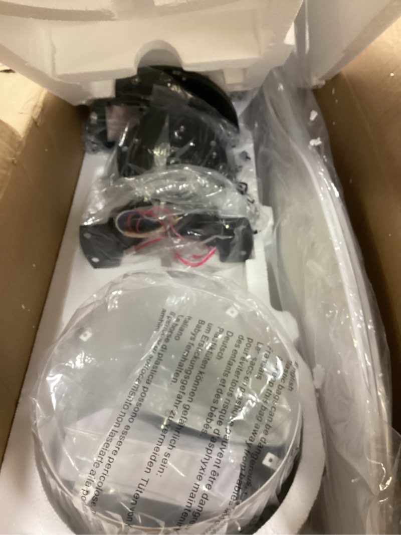 Condition photo showing Good Condition for GESUM Ceiling Fans with Lights, 52" Low Profile Ceiling Fan with Remote Control Tri-color Temperatures, 6 Speeds,Flush Mount Ceiling Fan for Kitchen Living Room Bedroom White 52 inches