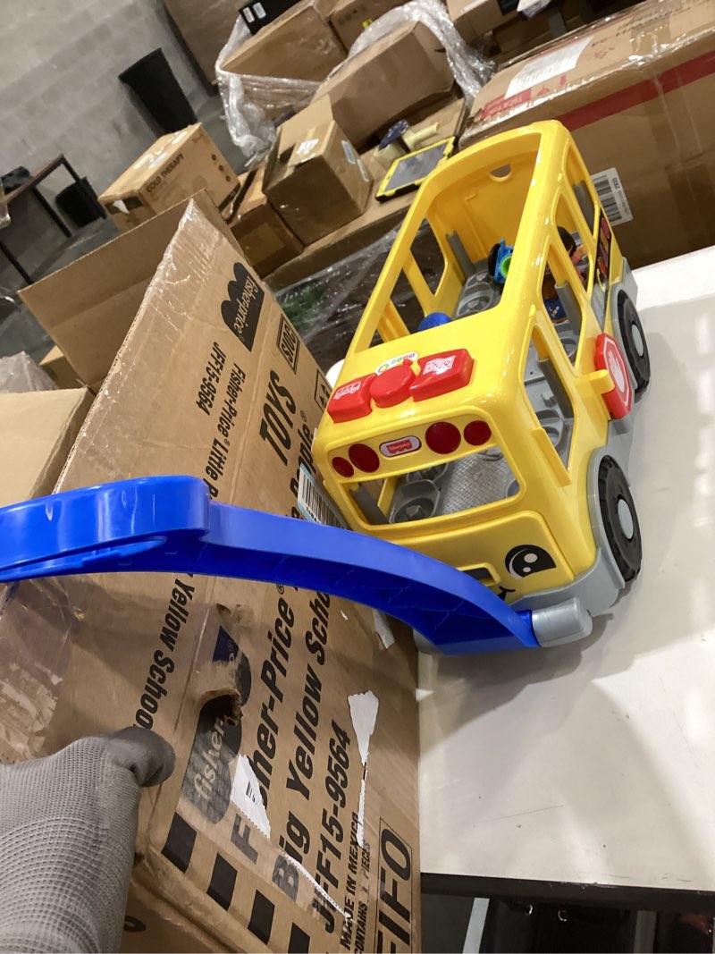 big yellow school bus