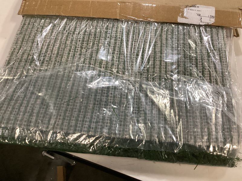 Condition photo showing New/Like New for petmaker 3 replacement grasses mat for dog relief 16”x20”tray