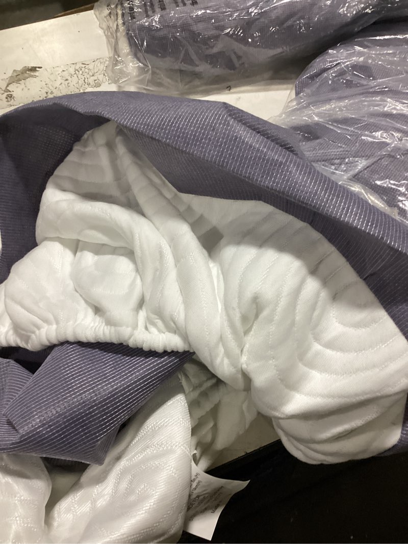 Condition photo showing As Is for (similar to )tencel waterproof mattress protector
