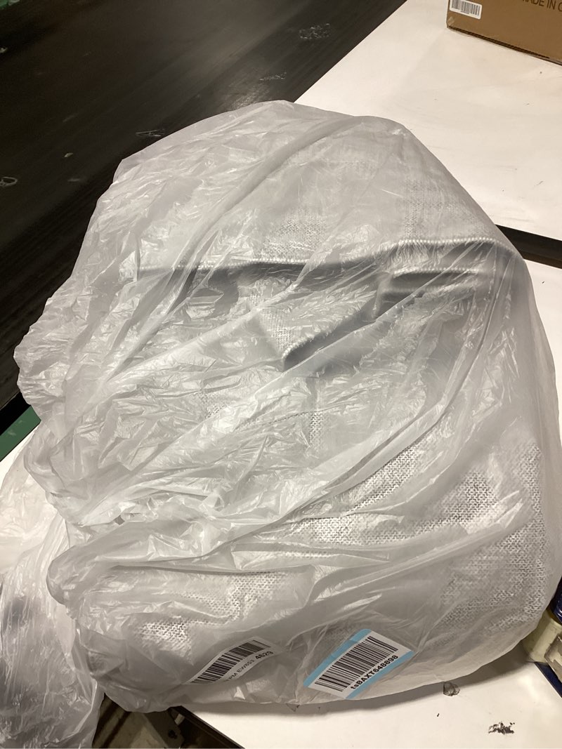 Condition photo showing New/Like New for Kater Indoor Rug