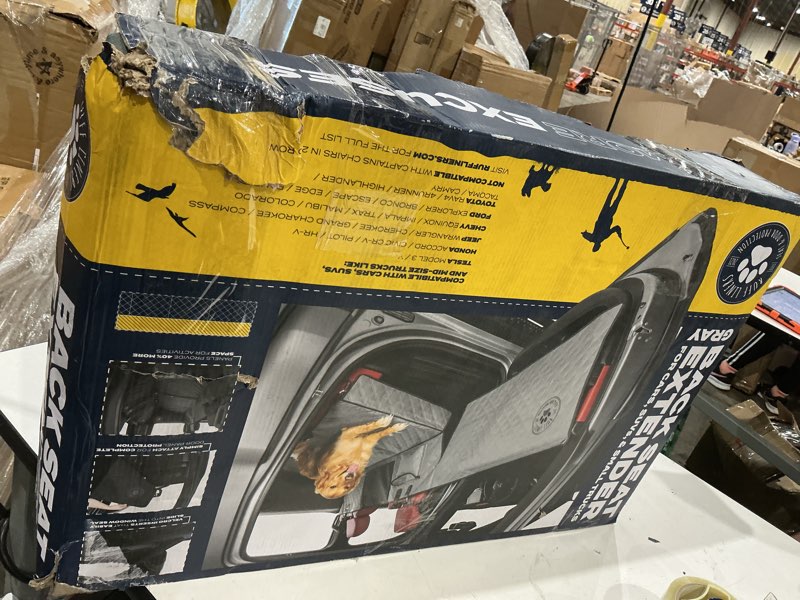 Condition photo showing Good Condition for hard bottom backseat extenders for dogs with door protection